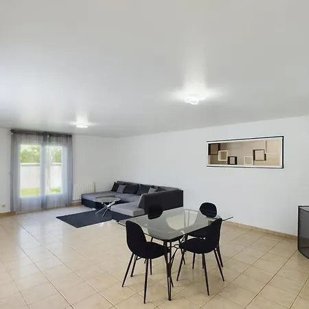 Holiday home Gite De La Motte Fontaine-Macon